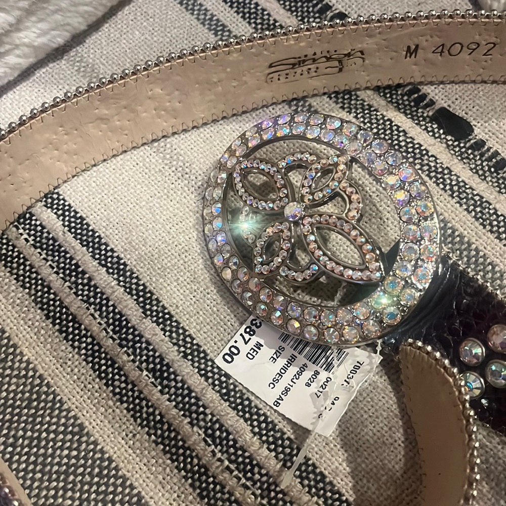 B.B Simon belt